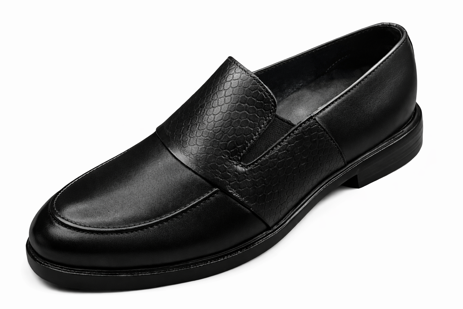 Aero Crust Leather Loafers – Black - Image 2